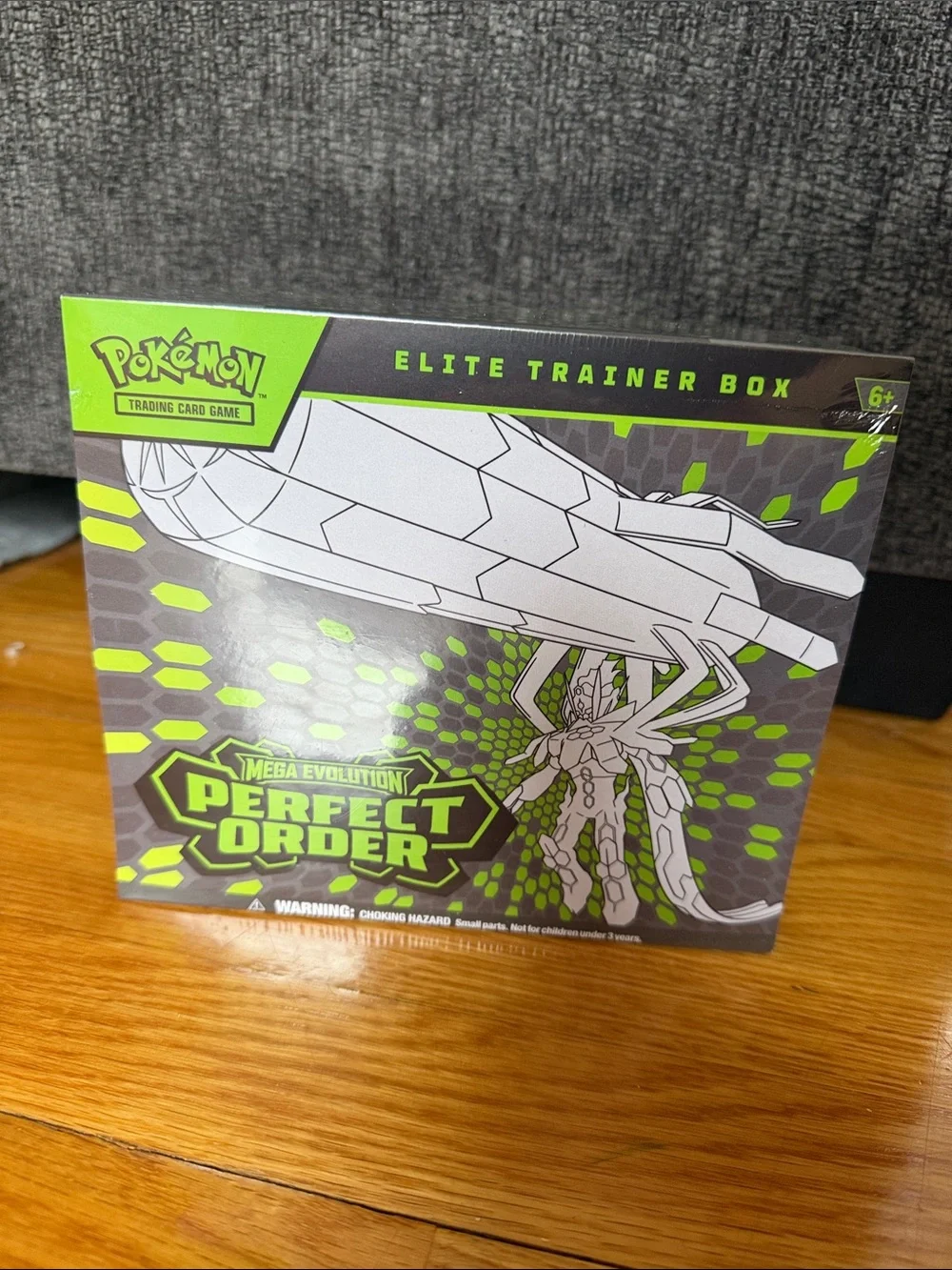 Pokemon TCG Elite Trainer Box. Mega Evolution Perfect Order